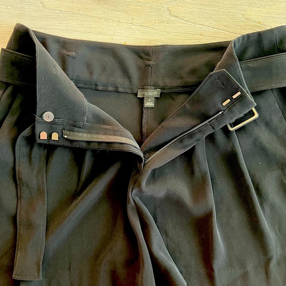 Ann Taylor Factory High Waisted Black Dress Shorts Size 14 - Picture 4 of 9